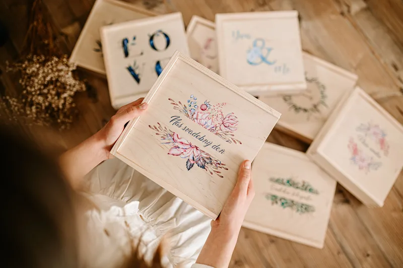 Drevené svadobné krabičky Náš svadobný deň a Love