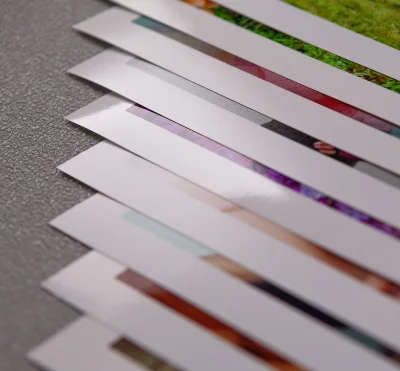 Náhľad tlačenej fotografie s veľkým bielym rámikom