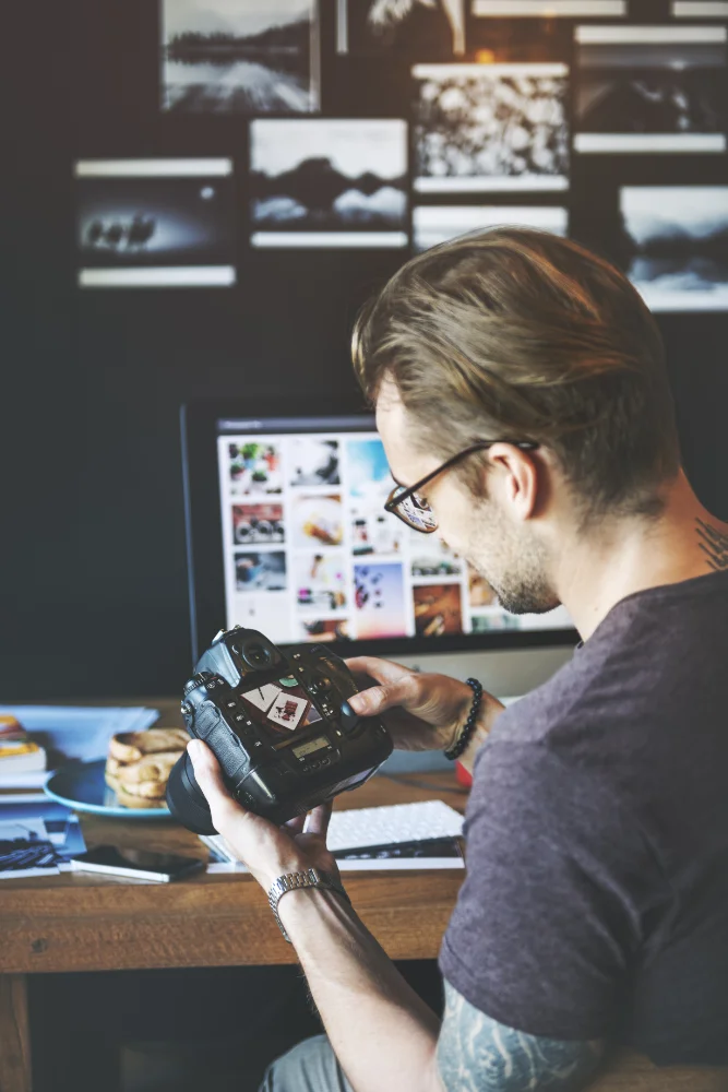 Fotograf pri práci